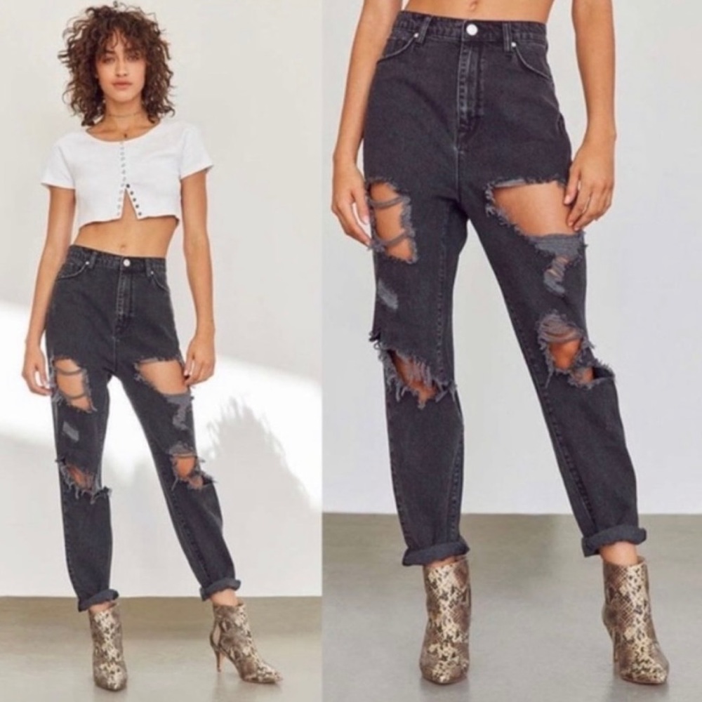 EUC BDG black/charcoal gray Mom high rise distressed denim jeans
